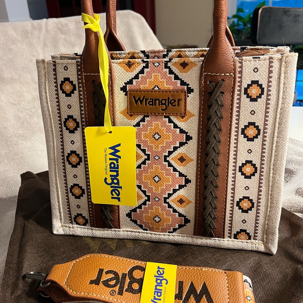 Wrangler Tan and Brown Geometric Tote Bag - Picture 2 of 7